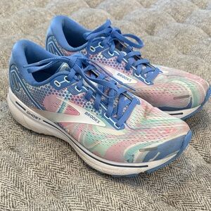 Brooks Ghost 14 Empower Her sneakers size 8 M